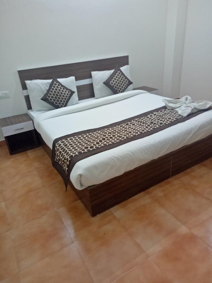 Hotel Nathu Palace New Delhi Ngoại thất bức ảnh