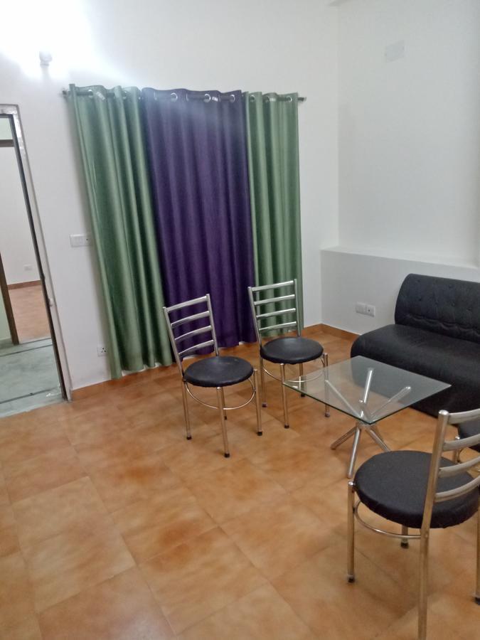Hotel Nathu Palace New Delhi Ngoại thất bức ảnh